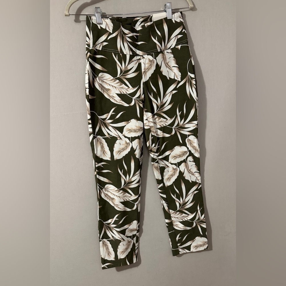 NWT Jules & Leopold Olive and Cream Pants. SIZE S